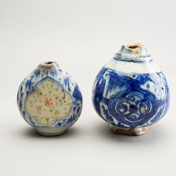 Parti, keramik, fem delar. Persiska, 1600/1800-tal.