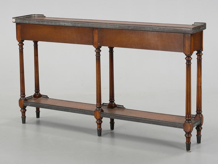 SIDEBOARD, Theodore Alexander, England, 1900-tal.