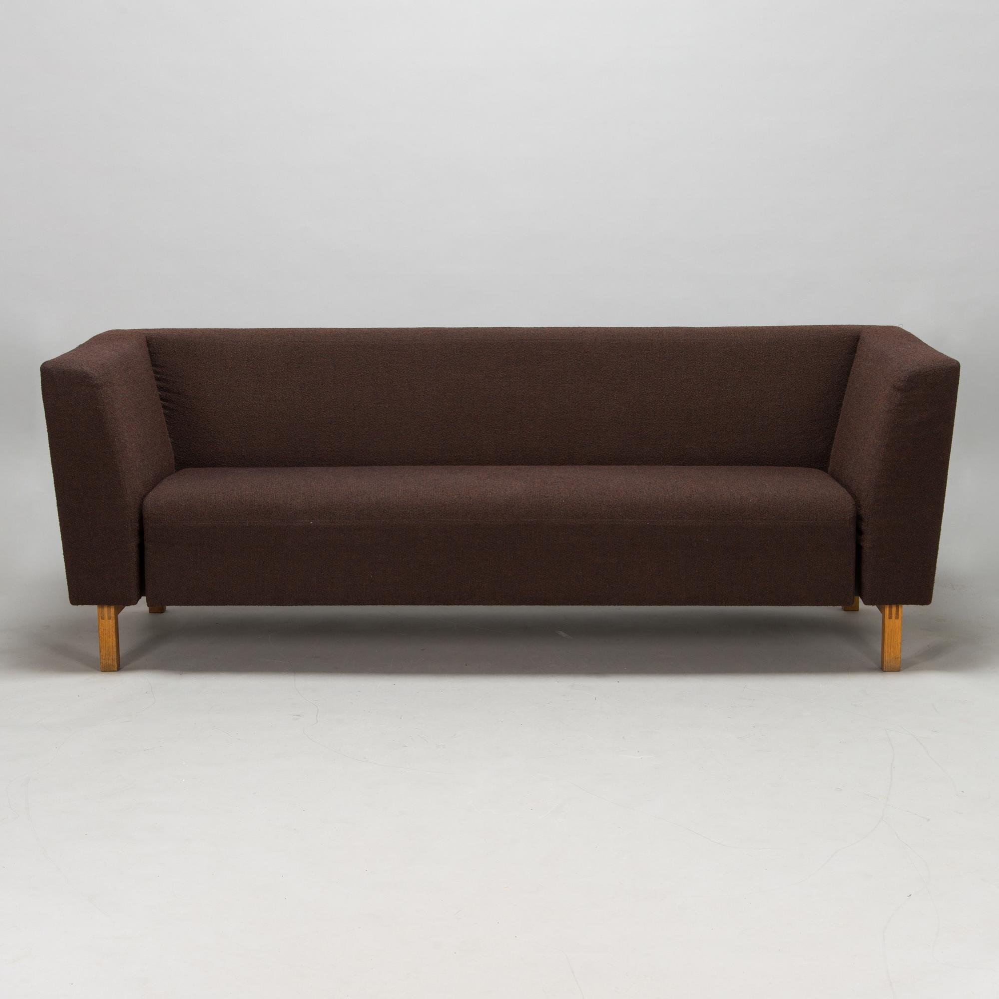 A 21st century 'Gap Lounge' sofa by Swedese.