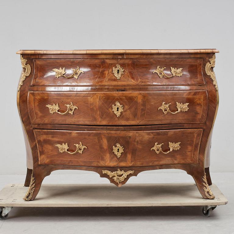 BYRÅ, rokoko , 1700-tal.