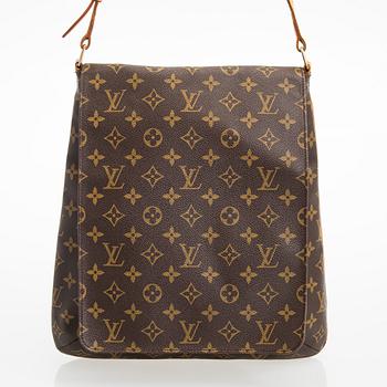 Louis Vuitton, a monogram 'Musette Salsa' Bag.