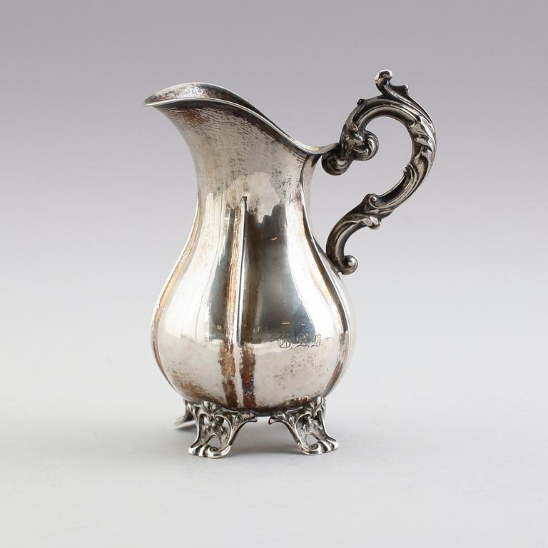 GRÄDDKANNA, silver, svenska stämplar, 1874. Vikt ca 131 gram.