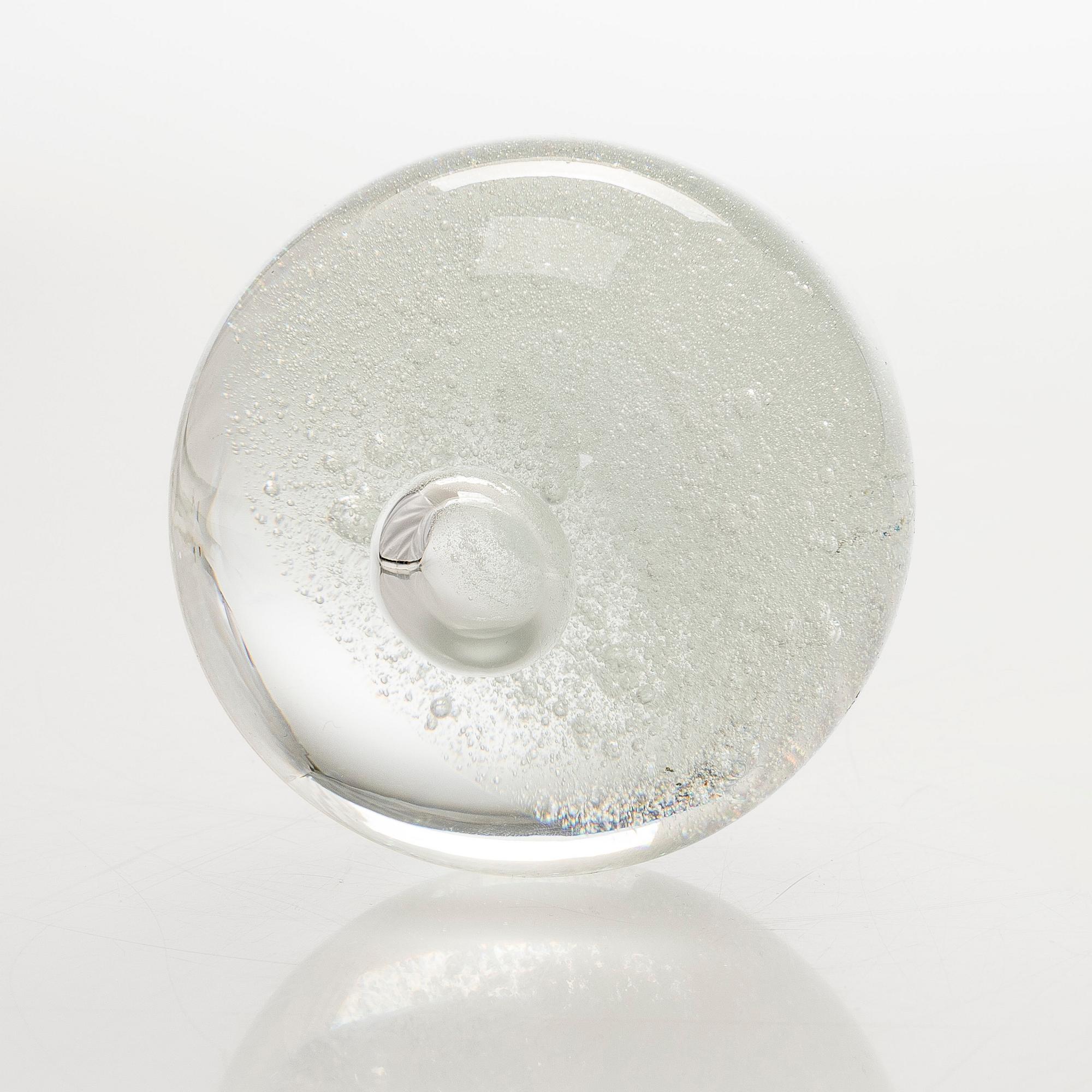 Timo Sarpaneva, veistos "Claritas Utupallo", signeerattu Timo Sarpaneva 88 / 1988.