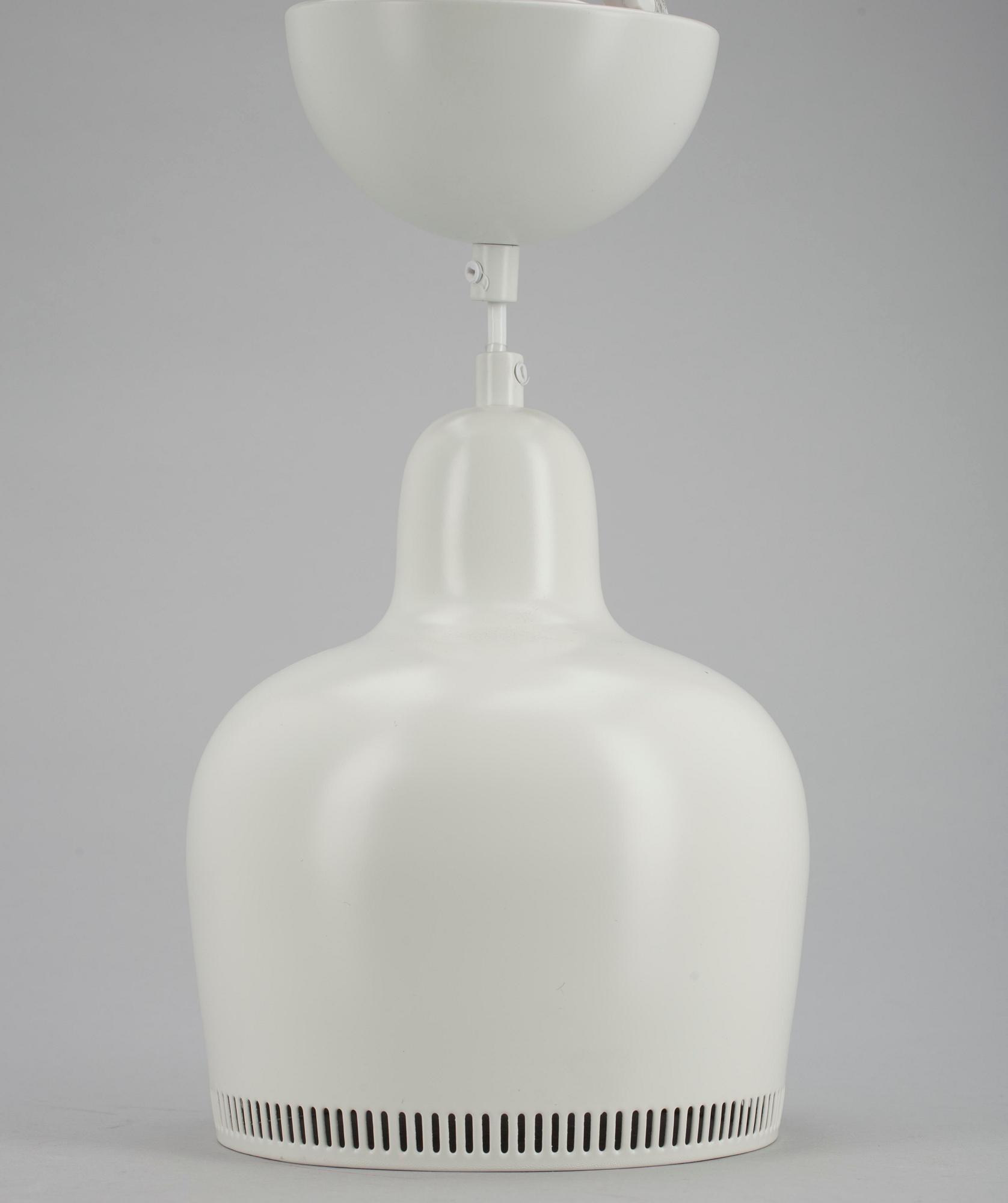 TAKLAMPA, modell A330S, metall, Alvar Aalto, Artek.