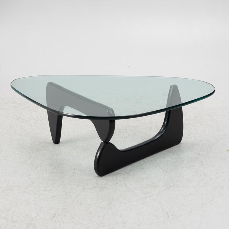 Isamu Noguchi, a 'Noguchi' coffee table, Vitra.