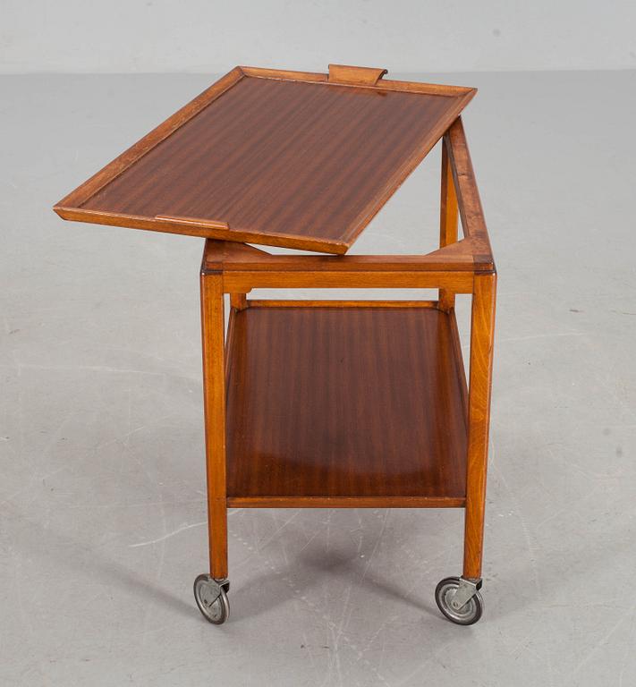 SERVERINGSVAGN, NK, 1900-talets mitt.