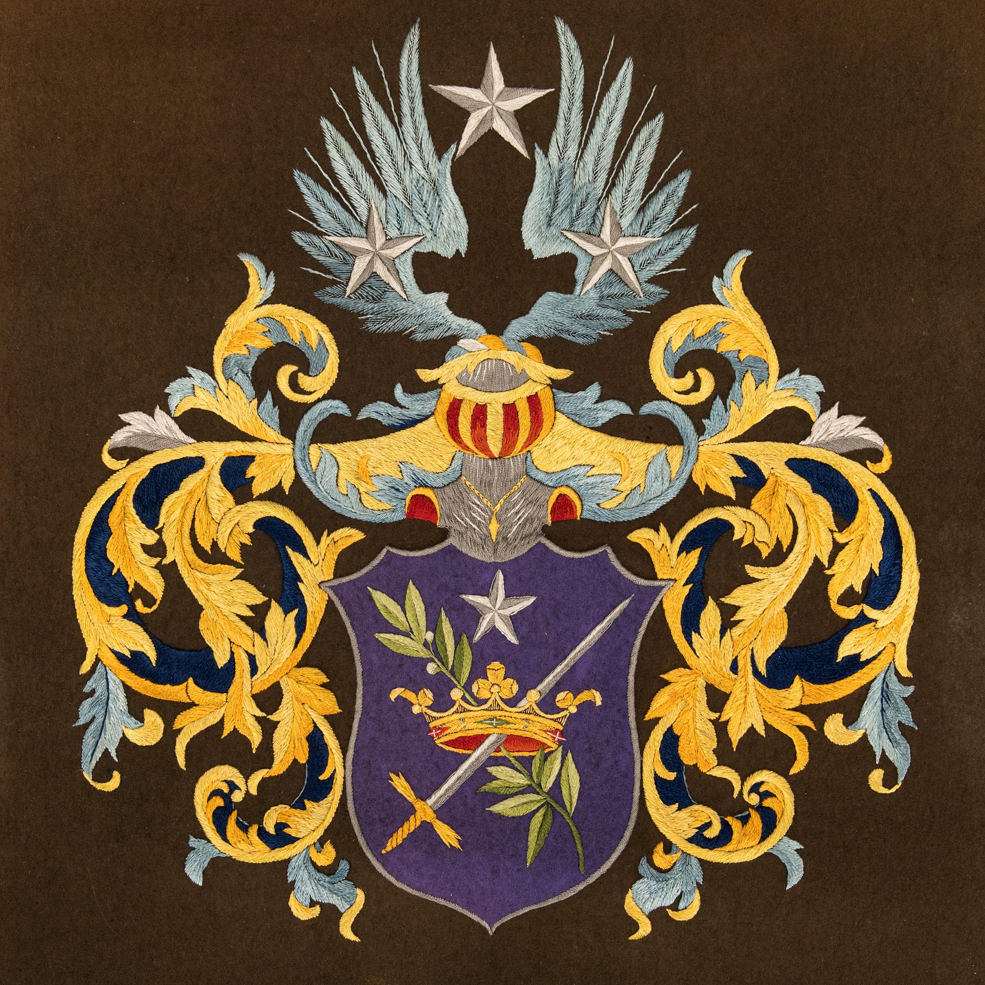 Embroidery, Munsterhjelm family coat of arms, first half of the 20th century.