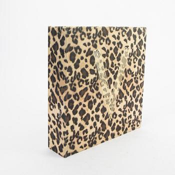 Dian Hanson, bokverk "Vanessa del Rio - Fifty Years of Slightly Slutty Behaviour"  Taschen numrerad upplaga 0993/1500 New York 2007.