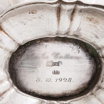 A mid-19th-century Imperial Russian silver coffee pot, Moscow 1848. Unidentified Cyrillic maker's mark IL.