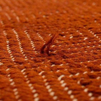 Matta, slätväv ryarelief, ca 200 x 190 cm.