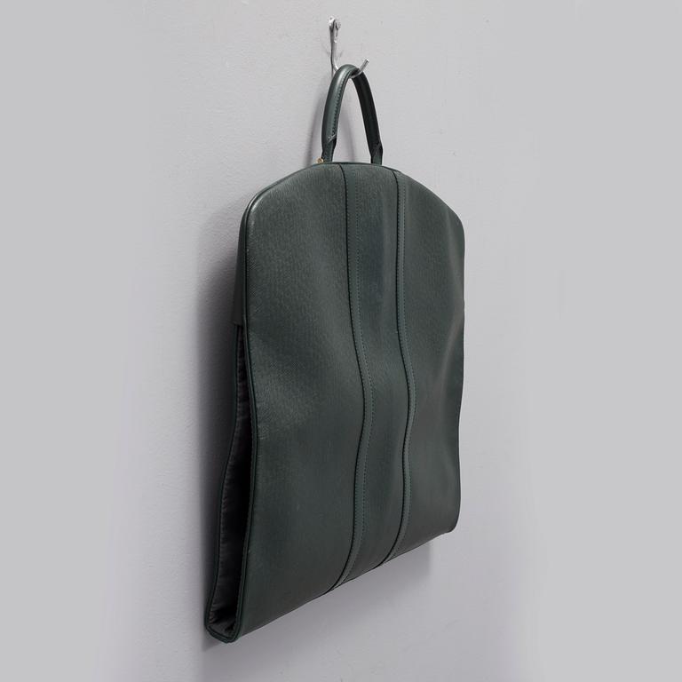 Taiga Epicea Housse Bering, Louis Vuitton.