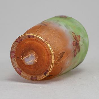 DAUM, an Art Nouveau cameo glass vase, Nancy early 1900's.