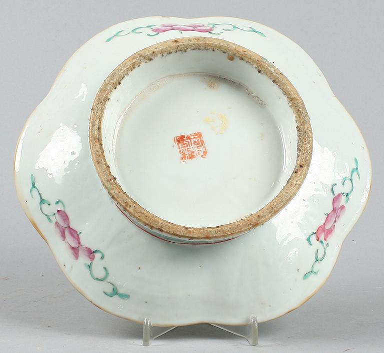 SKÅLFAT, porslin, Kina, 1800/1900.