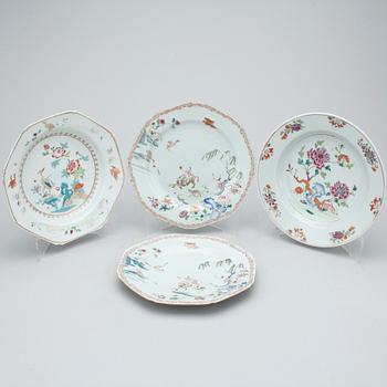 TALLRIKAR, 2+1+1 st, porslin Kina, Qing dynastin, Qianlong (1735-1796).