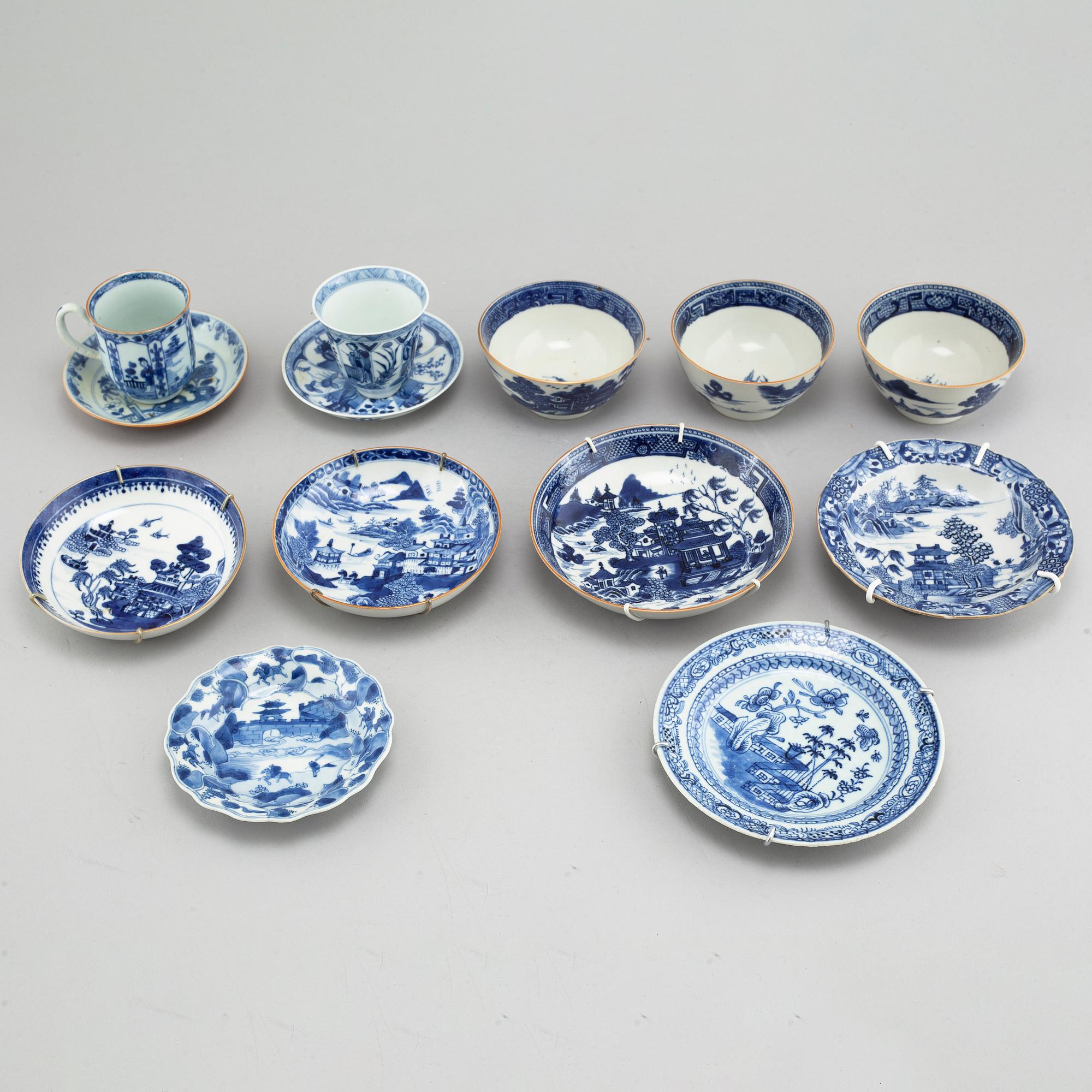 PORCELAIN, 13 pieces, China, 18th/19th century.
