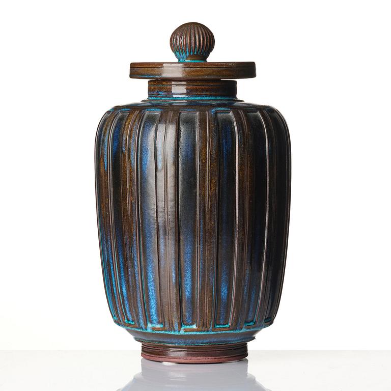 Wilhelm Kåge, a "Farsta" stoneware urn with cover, Gustavsberg Studio, Sweden 1951.