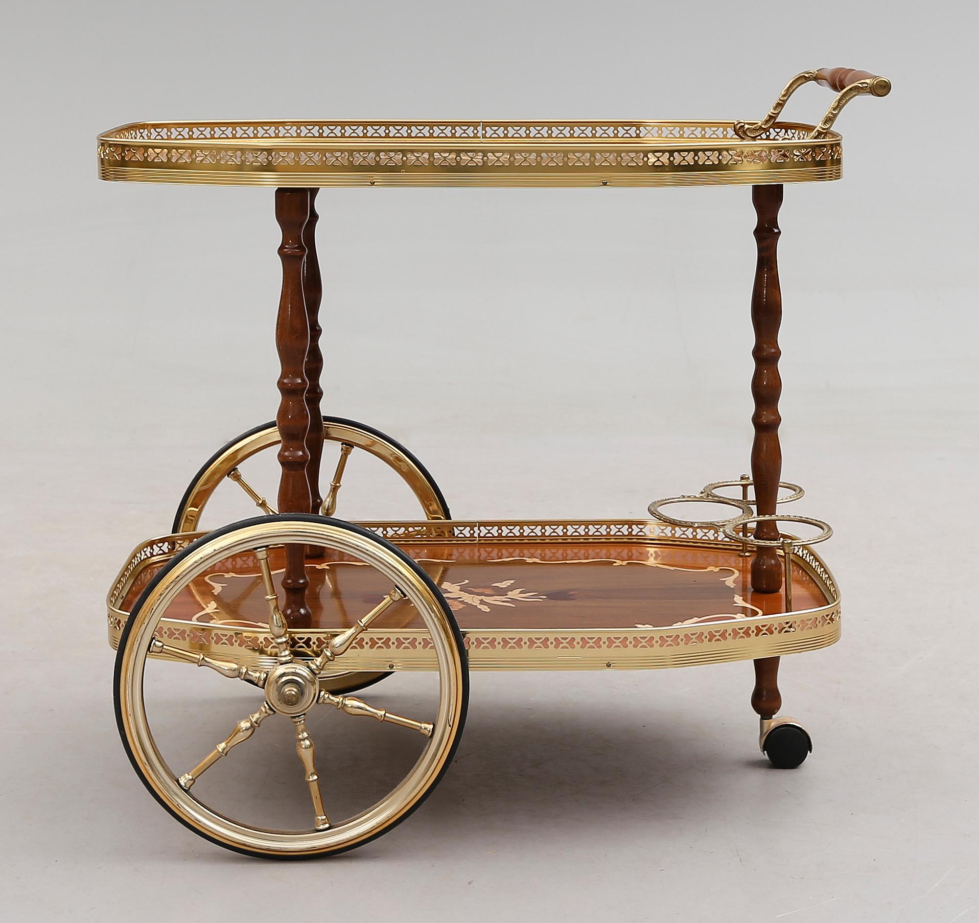 SERVERINGSVAGN, 1900-talets andra hälft.