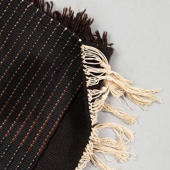 Uhra-Beata Simberg-Ehrström, ryijy, malli Suomen Käsityön Ystävät. Noin 166 x 111 cm.