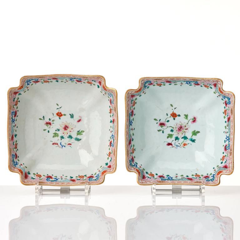 A pair of pillow shaped famille rose bowls, Qing dynasty, mid 18th Century.