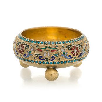 Saltkar, cloisonné-emalj, förgyllt silver, Moskva 1896. Oidentifierad mästare.