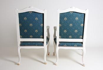 KARMSTOLAR, ett par, louis XV-stil.