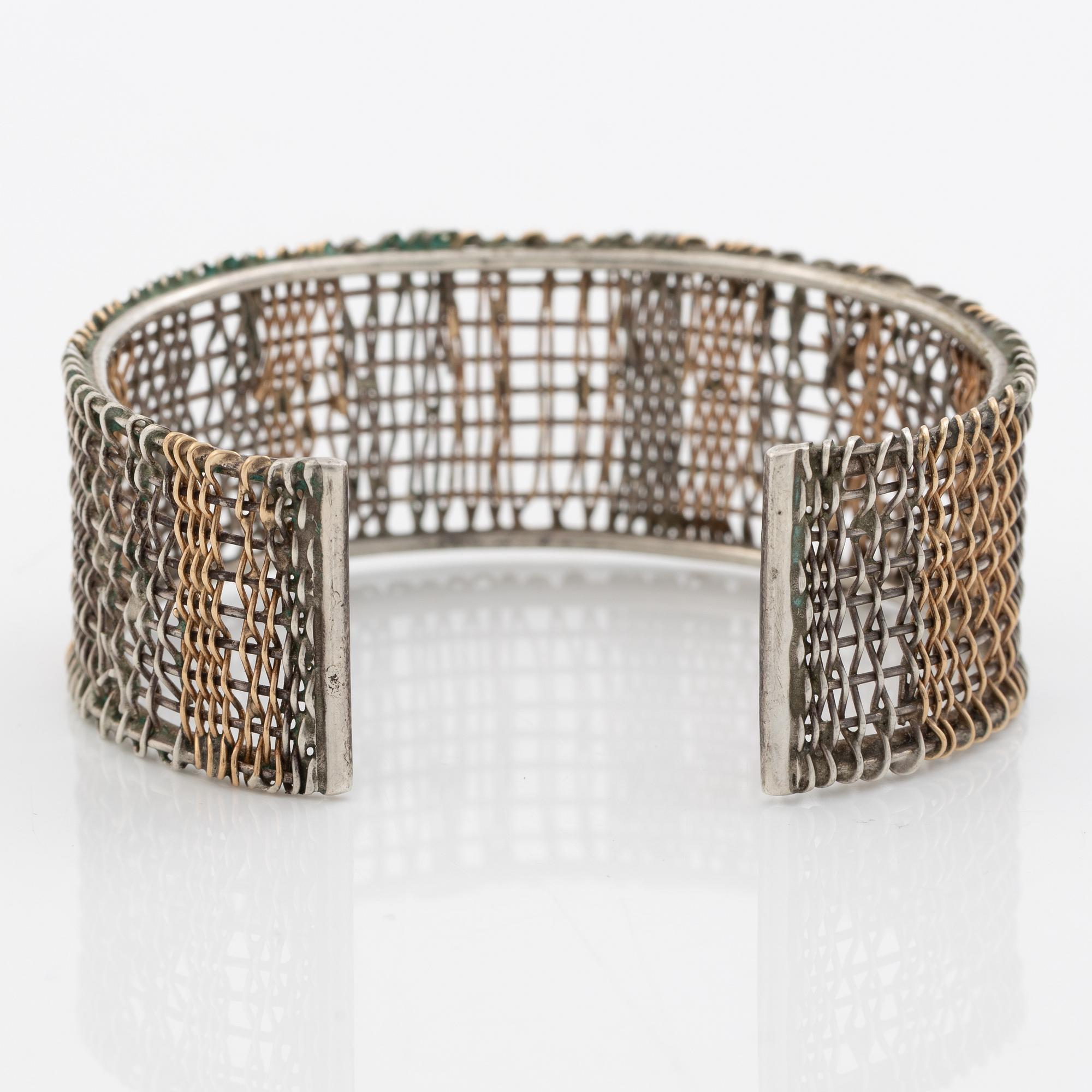 Anders Högberg, armring, filigran, silver, delvis förgyllt.
