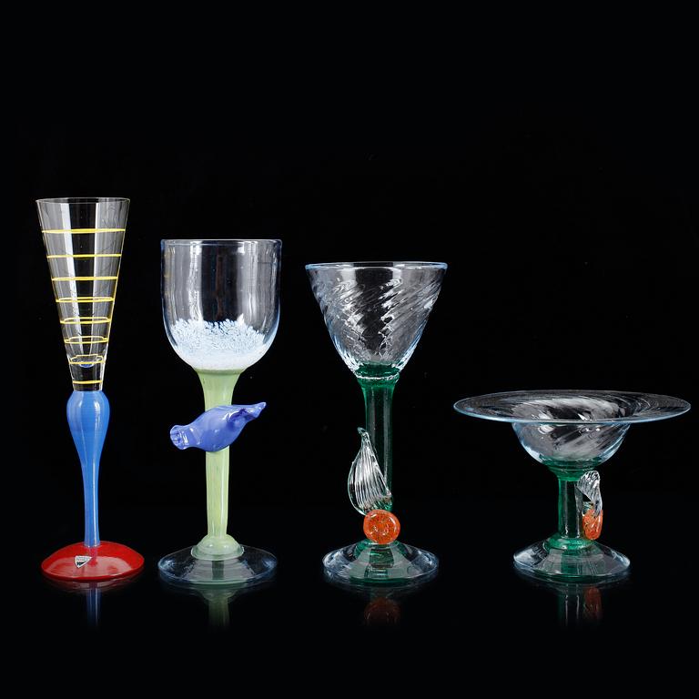 PARTI GLAS, 4 delar, Staffan Gellerstedt, Studioglashyttan, Stockholm och Anne Nilsson, Orrefors, 1980/90-tal.