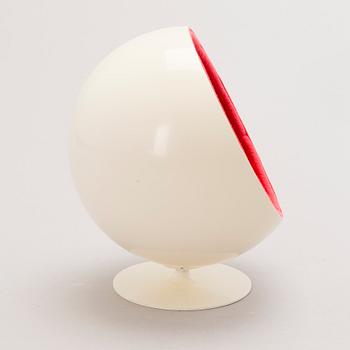 EERO AARNIO, A miniature, 'Ball chair',  Vitra Design Museum.