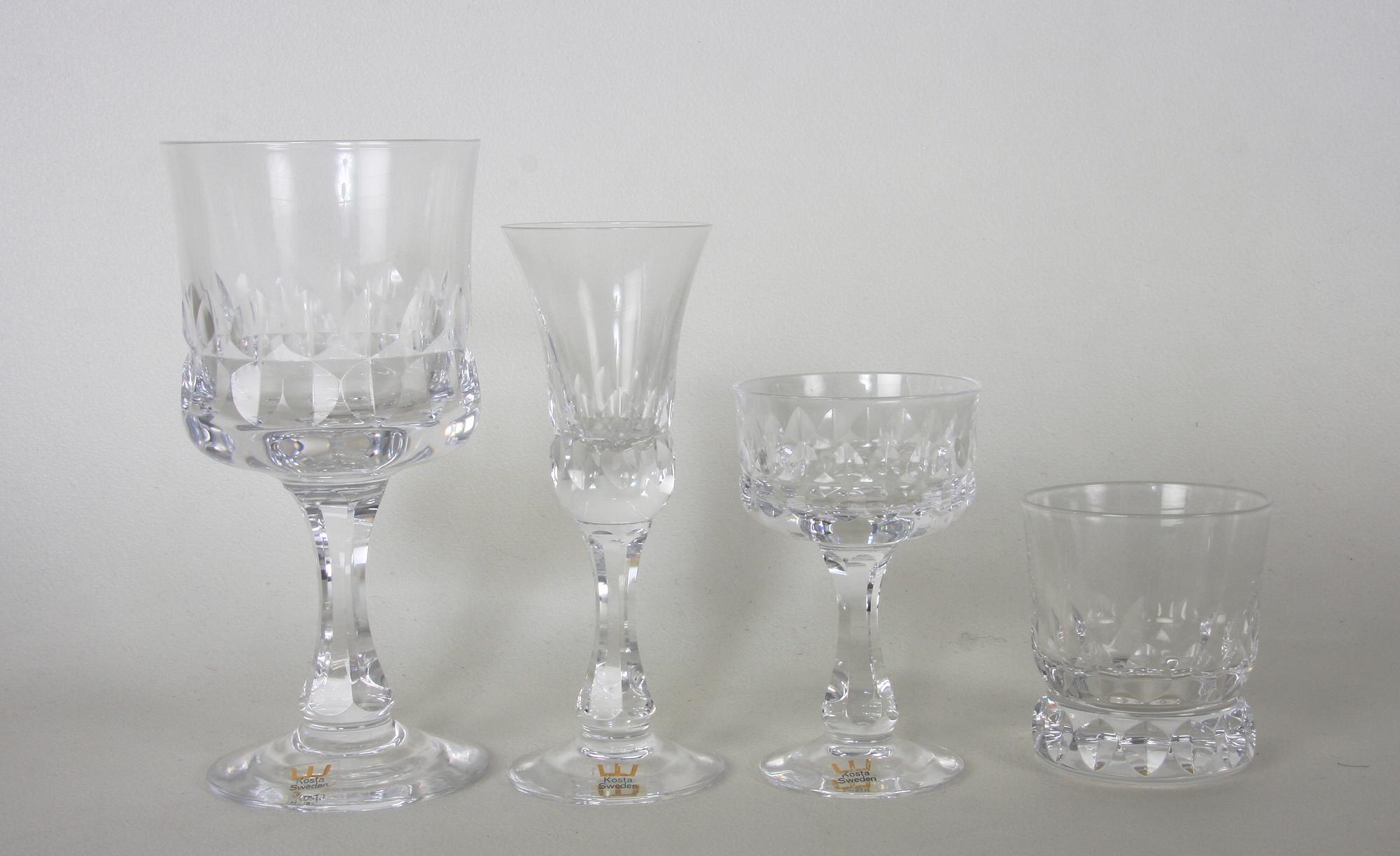 GLASSERVIS, 44 delar, Kosta.