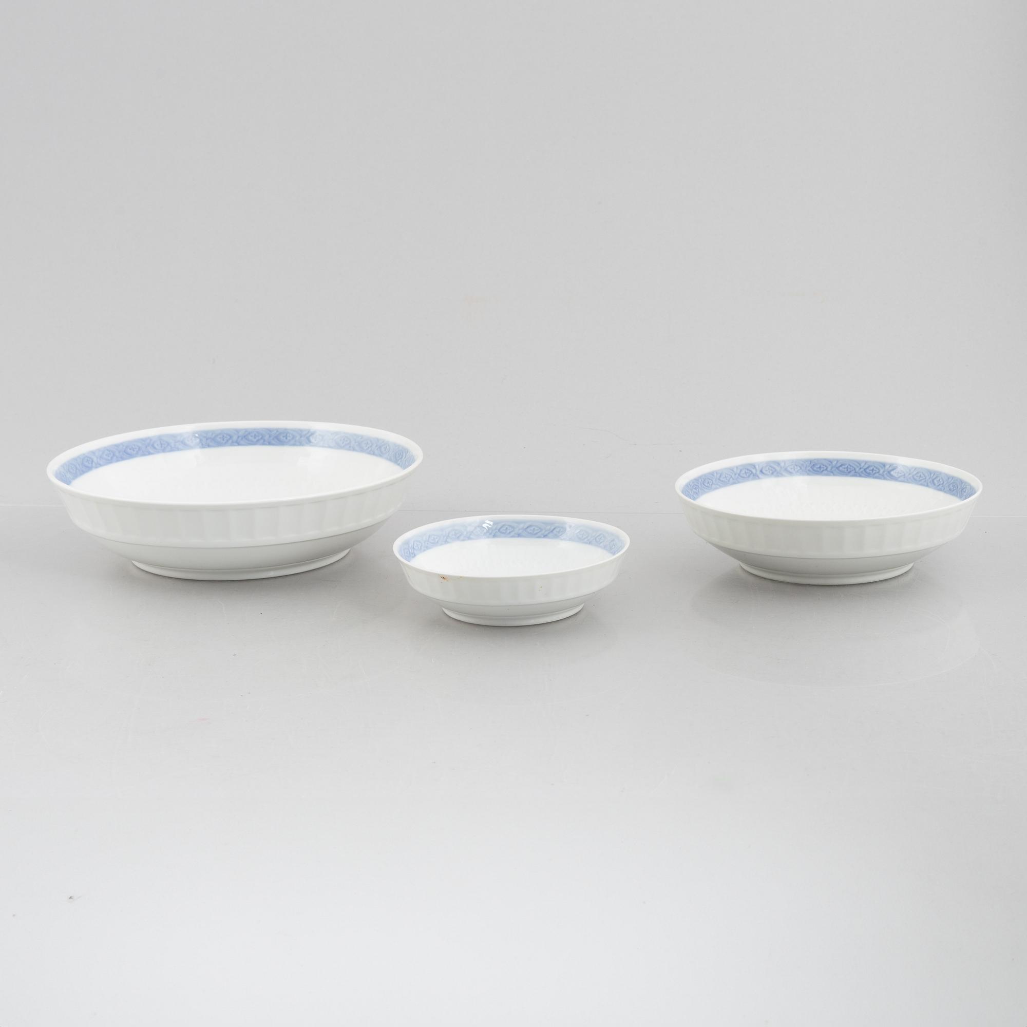 Royal Copenhagen, a 71-piece dinner and coffee service, 'Blå Vifte', Denmark.