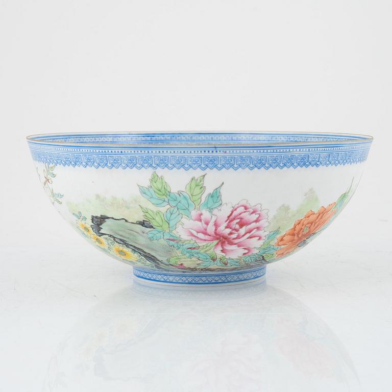 A Chinese egg shell porcelain bowl, 20th century.