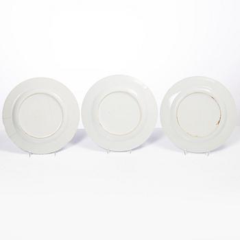 Six blue and white porcelai plates and a butter tureen, China, Jiaqing (1796-1820).