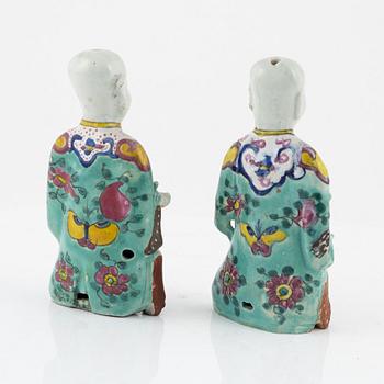 Two Chinese porcelain figurines, Qing dynasty, 19th Century.