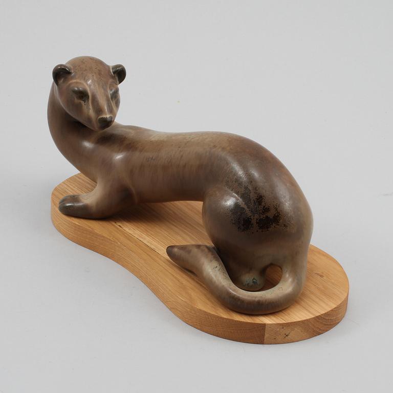 FIGURIN, stengods, Gunnar Nylund, Rörstrand, 1900-talets andra hälft.