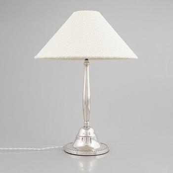 C.G. Hallberg, a Swedish Grace table lamp model "2002", Stockholm, 1920s-30s.