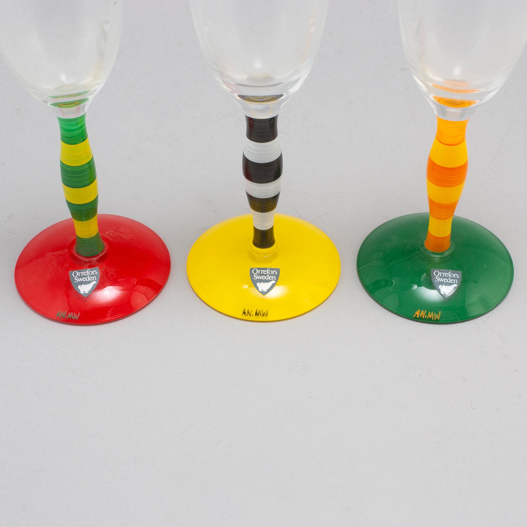 ANNE NILSSON, champagneglas, 8 stycken, "Polka", signerade, Orrefors, 1990-tal.