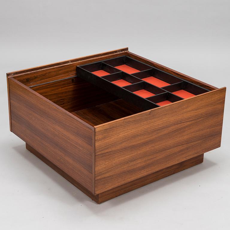 AHTI TASKINEN, A 1960s coffee table of the 'Fennia-collection', Vilka oy, Finland.