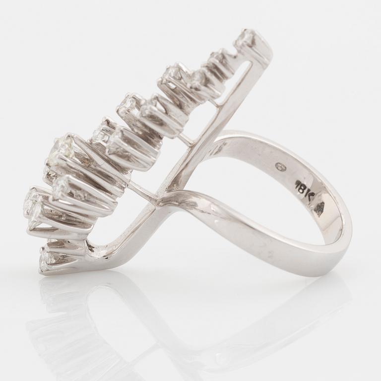 Brilliant cut diamond ring.