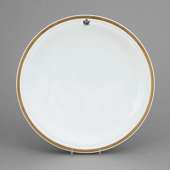 FAT, 2 st, porslin KPM Berlin respektive Meissen, 18/1900-tal.