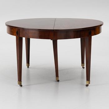 A dining table, France, circa 1800, Directoire.