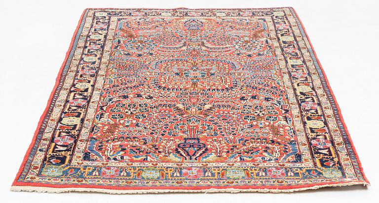 Matta, Sarouk, ca 210 x 130 cm.
