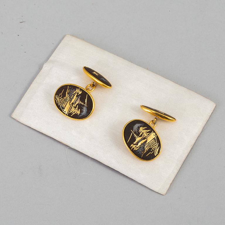 A set of five Japanese metal dishes and a pair of cuff links, 20th Century.