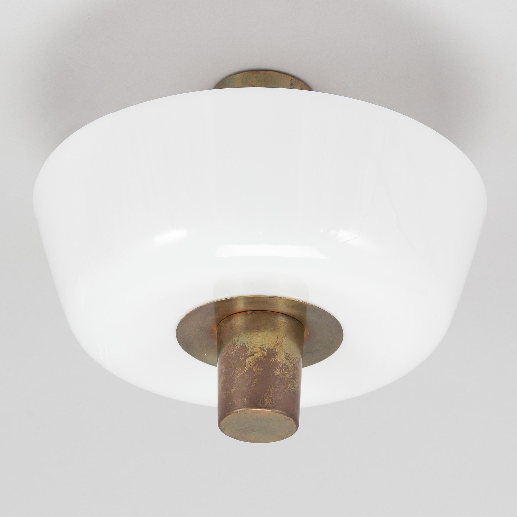 Paavo Tynell, A ceiling light for Taito. Made to order 1950.