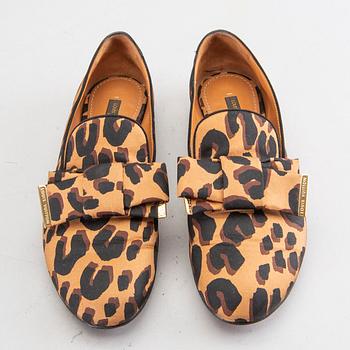 LOUIS VUITTON, loafers.