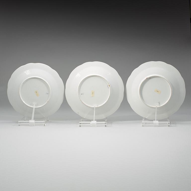 A set of six dinner plates, Imperial porcelain manufactory, St Petsersburg, period of Czar Nicholas I (1825-55).