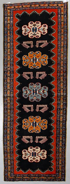 Matta, semiantik/Old, Meshkin/Azerbajdzjan, ca 317 x 114 cm.