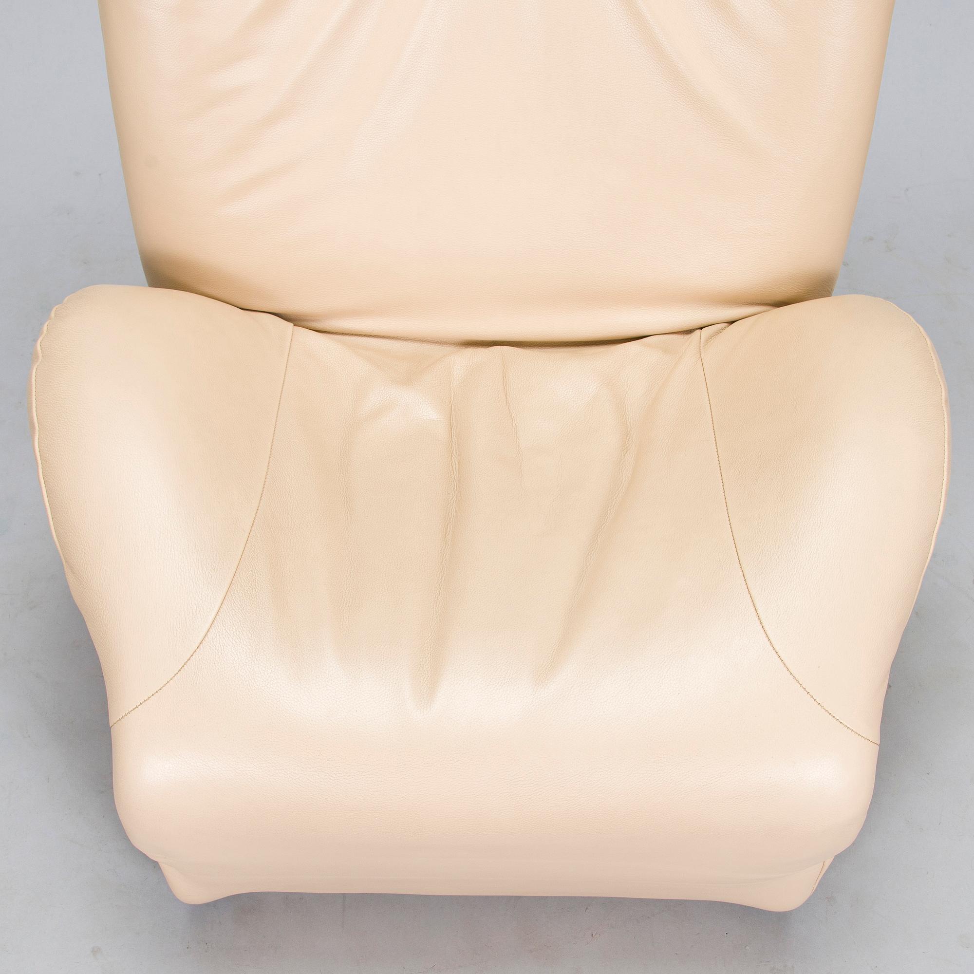 Toshiyuki Kita, a 1980s lounge chair 'Wink' for Cassina.