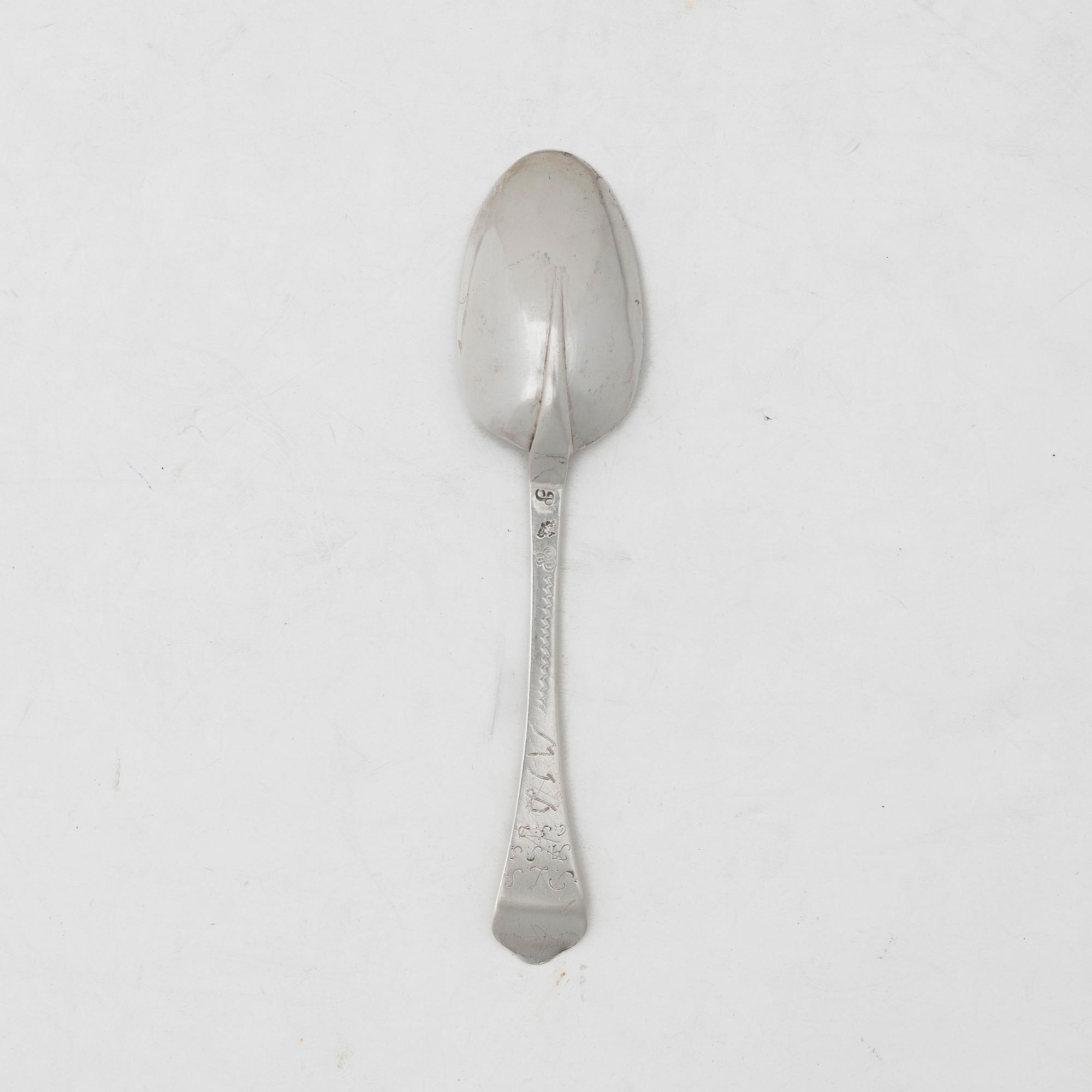 Gottfried Dubois, råttsvanssked, silver, Stockholm 1727.