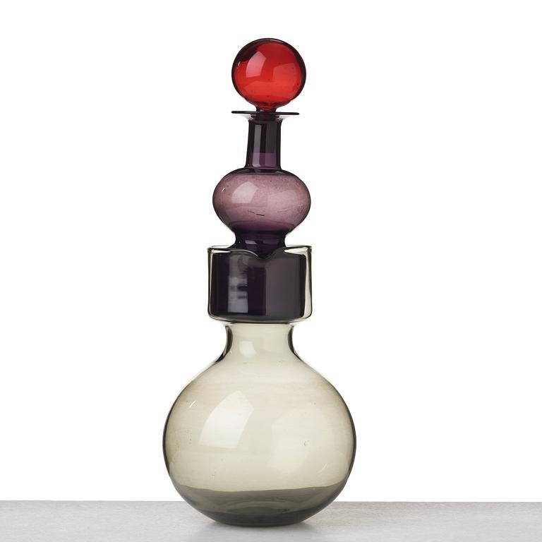 Kaj Franck, a "The bells of Kremlin" glass decanter, Nuutajärvi Notsjö, Finland 1959.