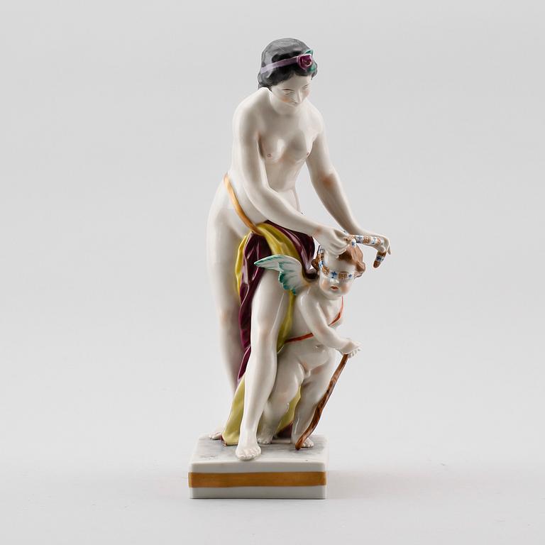 FIGUR, porslin, möjligen Ludwigsburg, 1900-talets första hälft.